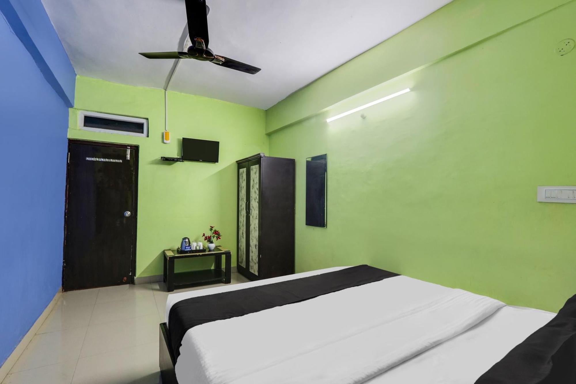 Hotel O Grand Hotel And Lodge Sangareddy エクステリア 写真