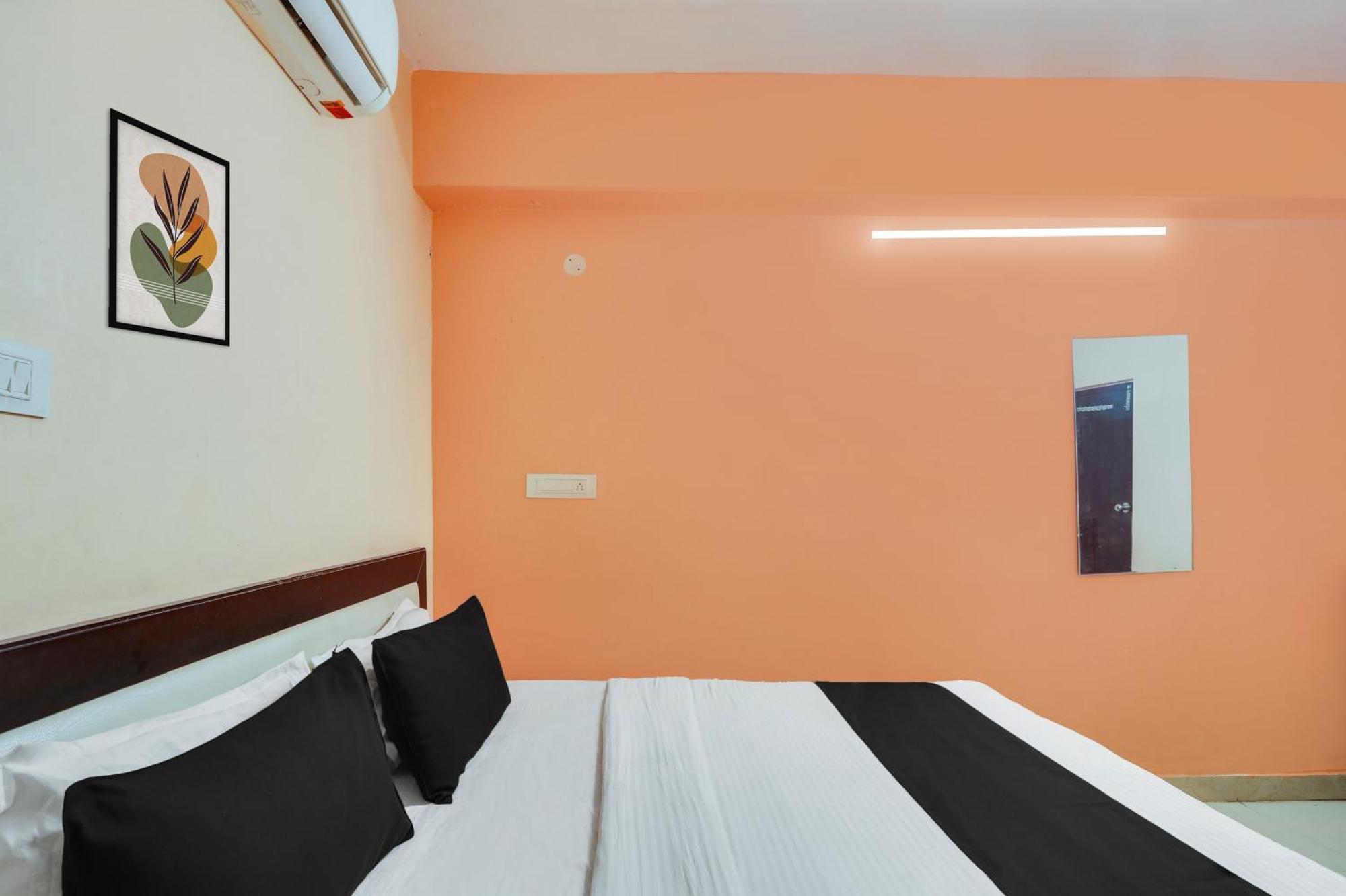 Hotel O Grand Hotel And Lodge Sangareddy エクステリア 写真
